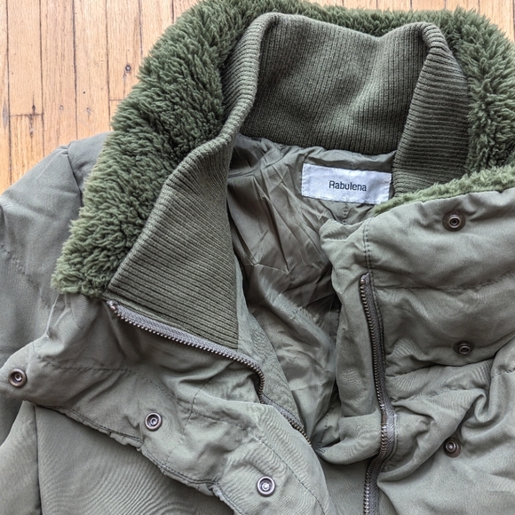 Army-green Streetwear Down Jacket - Picture 2 of 3